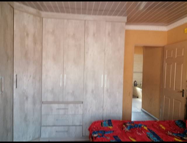 4 BEDROOM HOUSE FOR SALE IN TLHABANE WEST